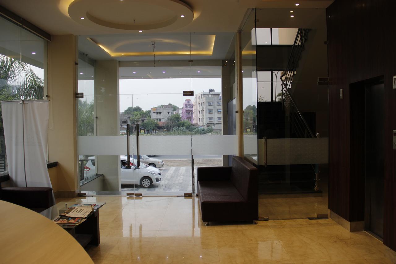 Regenta Inn Larica Calcutta Extérieur photo