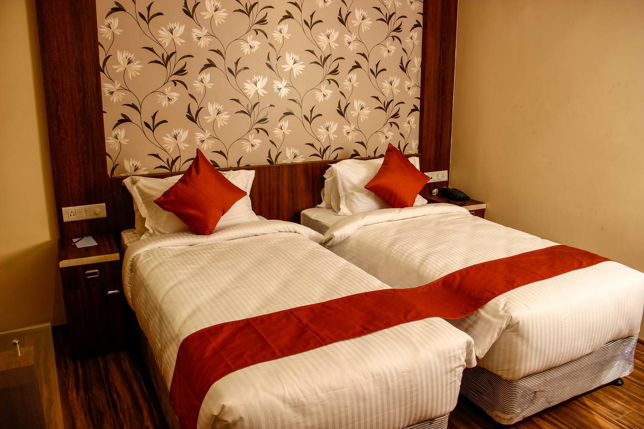 Regenta Inn Larica Calcutta Extérieur photo