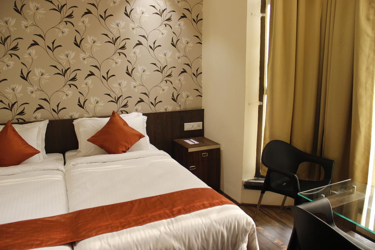Regenta Inn Larica Calcutta Extérieur photo