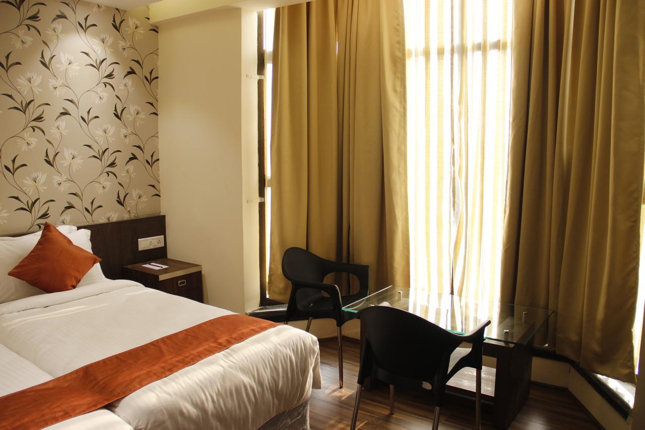 Regenta Inn Larica Calcutta Extérieur photo