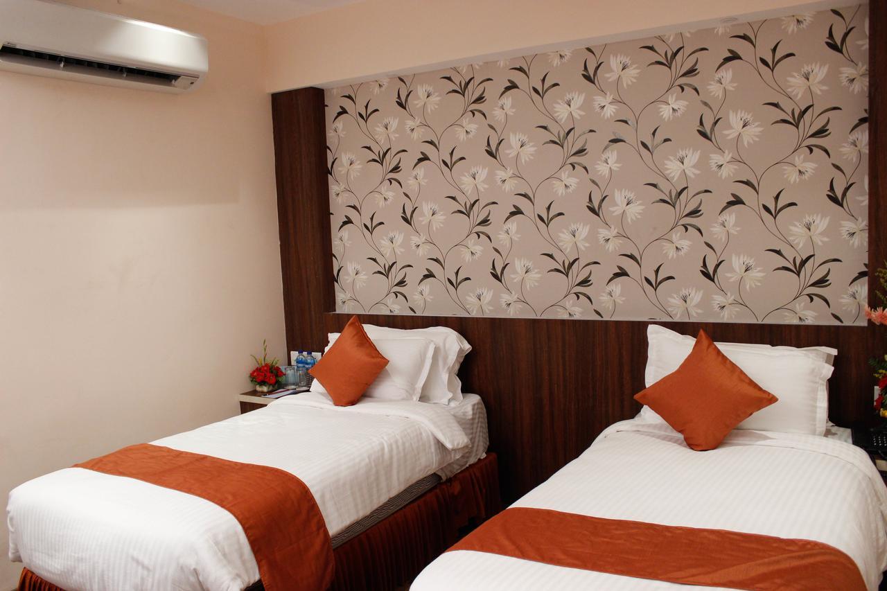 Regenta Inn Larica Calcutta Extérieur photo