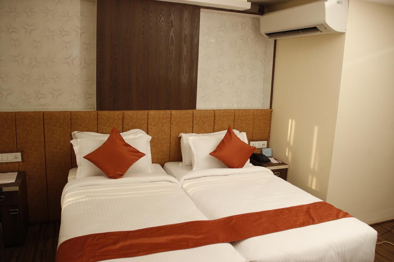 Regenta Inn Larica Calcutta Extérieur photo